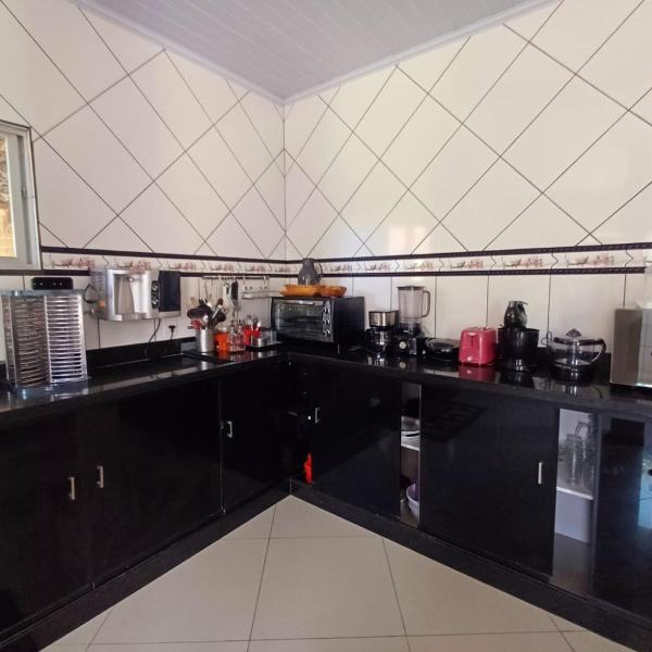 Casa acolhedora com acesso exclusivo ao Mar e Rio - Foto 5