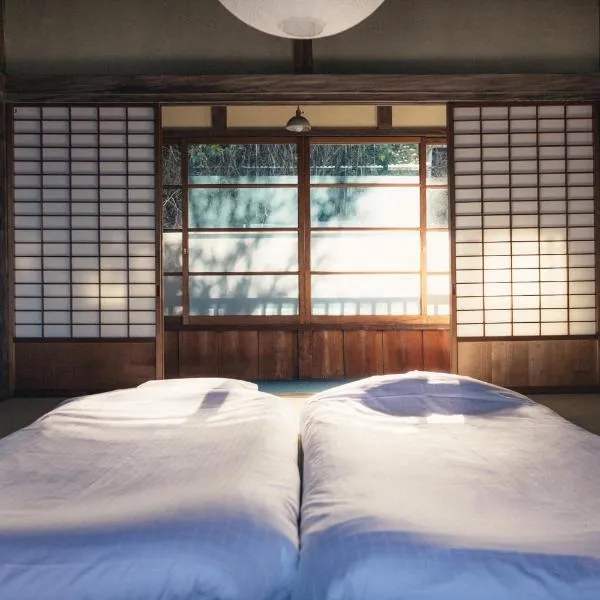 IMA 海を望む伊東の古民家 一棟貸し 最大6名 Sea View Private Kominka, hotel v destinácii Ito