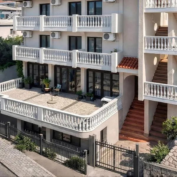Apartment hotel Sara SUTOMORE, ξενοδοχείο σε Sutomore