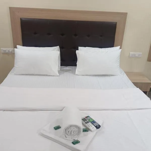 Hotel sushegat Asgoli, hotel in Guhagar