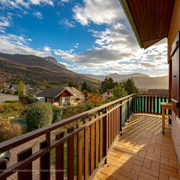 Maison 3 chambres, espace et jolie vue, hotel a Bassens