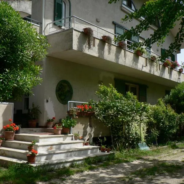 B&B Sun Garden, hotel in Montoro Inferiore