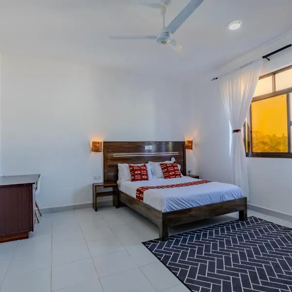 Wendy's Da-Azizi Homes Diani, hotel i Diani Beach