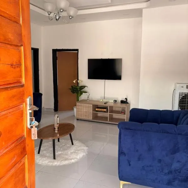 Smooth apartments and tours, hotel in Livingstone