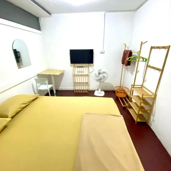 J&T House And Friends、サムットプラーカーンのホテル