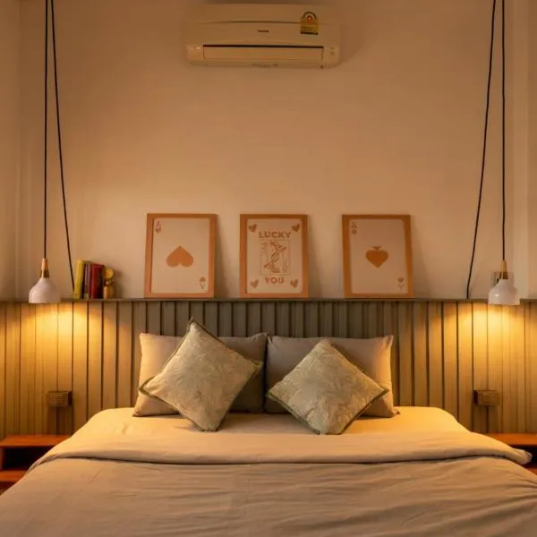 Seven Guesthouse, hotel din Thongsala