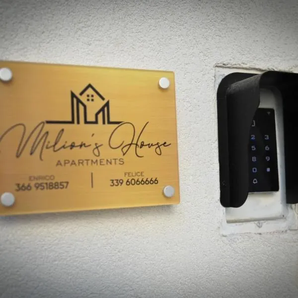 Milion's House Apartments, hotelli kohteessa Salerno