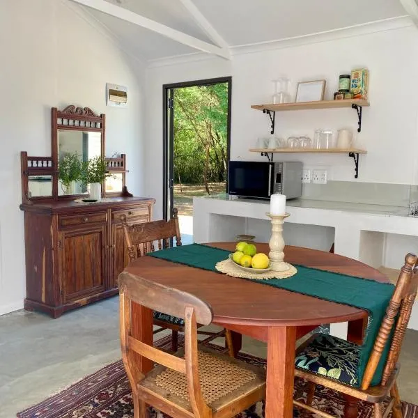 Desert Bloom Cottage, hotel u gradu Buffelskloof