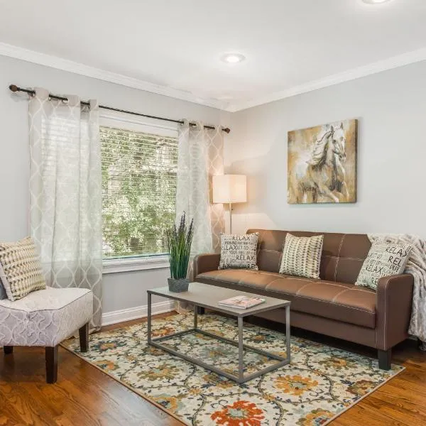 Amazing Midtown Atlanta Location by Piedmont Park Beltline Ponce City Market, hotel in Atlanta