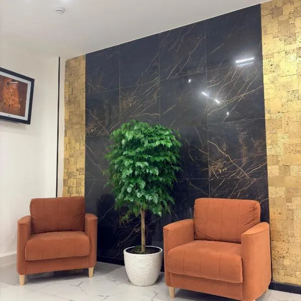 Avenue Hotel, hotel in Almaty