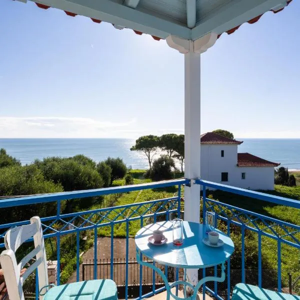 Koroni Seaview Retreats - Summer Escape Lodgings, hotel Koróniban