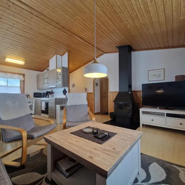 Ski-in/Ski-out | Sauna | Wi-Fi | Wood stove, готель у місті Лофсдален