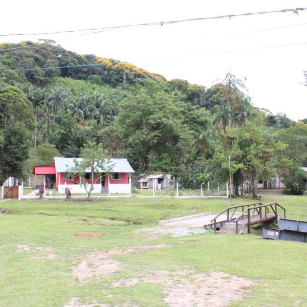 Casa de Campo com Churrasqueira e Fogao a Lenha