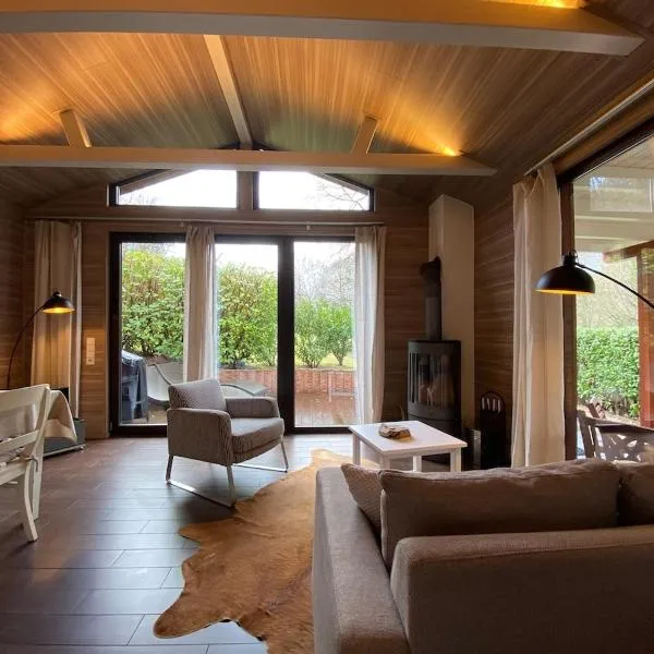 Chalet Seeblick With Lake View And Private Sauna, hotel en Heimbach