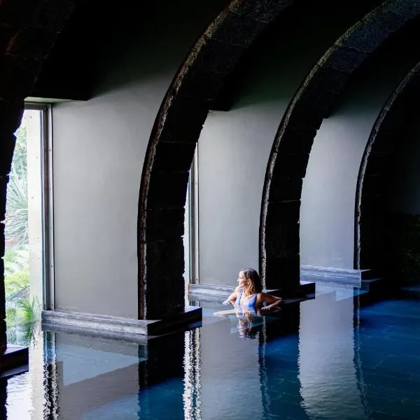 NINE DOTS Azorean Art Boutique Hotel, hotel in Ponta Delgada