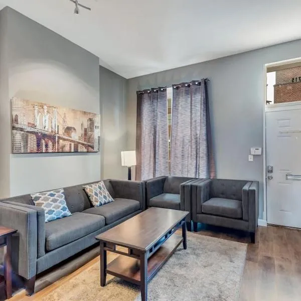 Settle into Soulard 6 Bedrooms 4 full baths, hotel in Saint Louis