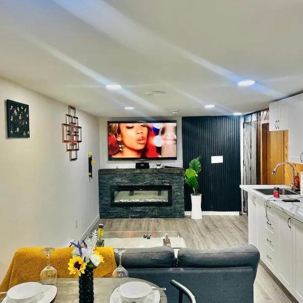 Luxury 2-bedroom in St Vital, St Anne's, St Mary, Winnipeg – hotel w mieście Winnipeg