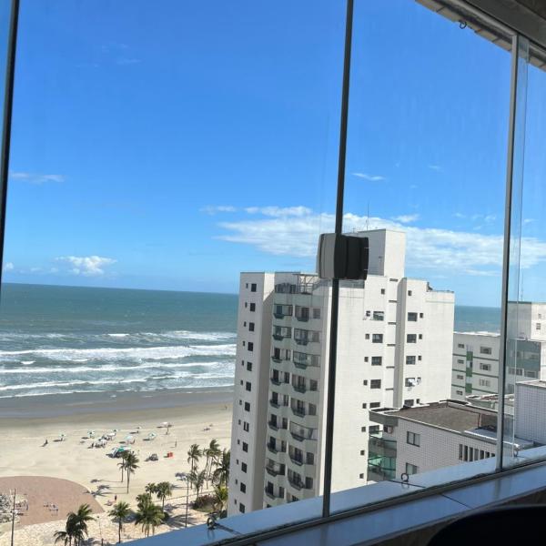 Edifício vista mar