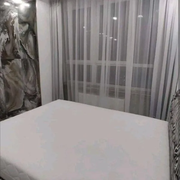 1 комнатная возле Шалимова, Соломенский район, Отрадный: Kiev'de bir otel