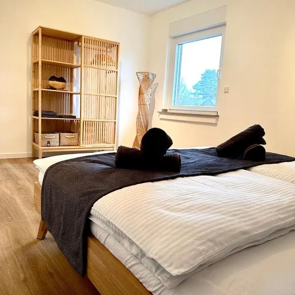 Issel Apart - Modernes Apartment am Niederrhein -55 qm- Balkon- Parkplatz- โรงแรมในIsselburg