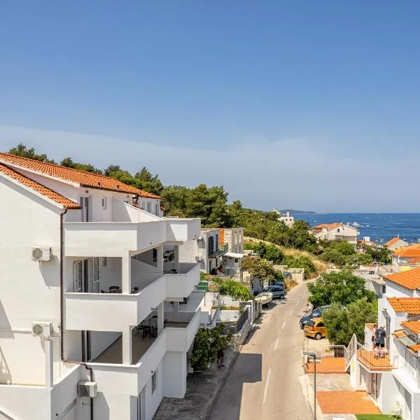 Apartments Dobrila, hotel a Hvar