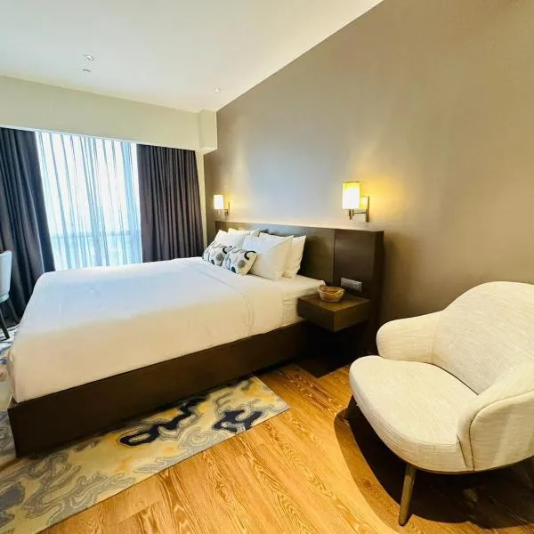 Hotel Residence Acqua - Novotel Suites, hotelli kohteessa Manila