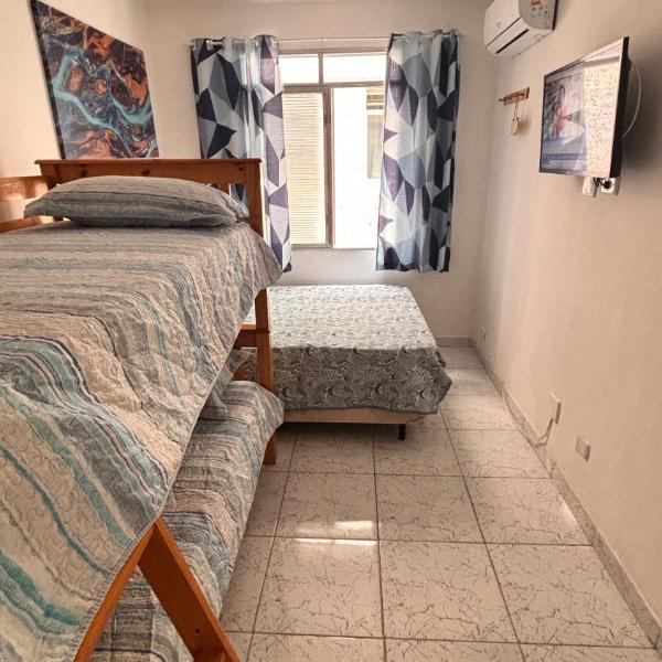 PG - Canto do Forte,1 VAGA,AR COND, Check in às 10H, 2 QD da praia, Wi-Fi - Foto 2