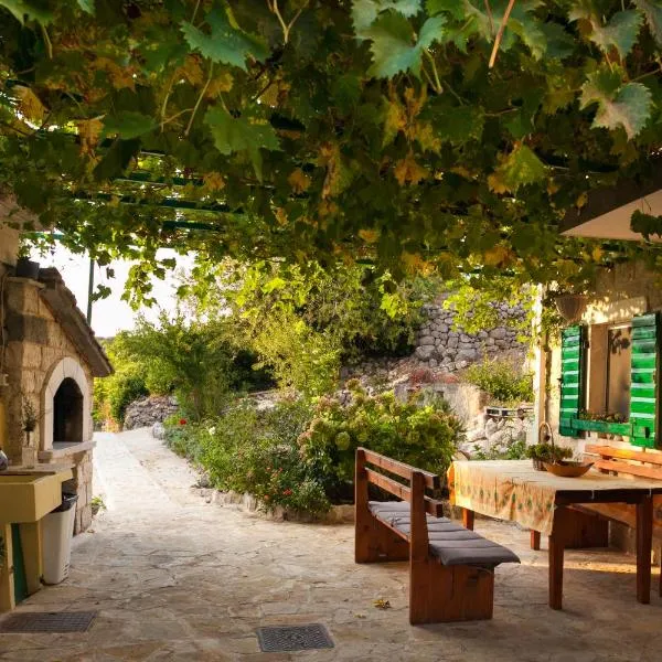 Holiday Home Alegra, hotel di Podgora