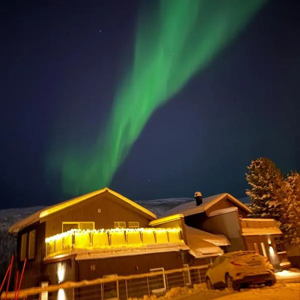 Tromsø Arctic Villa with free parking, hotel en Tromsø