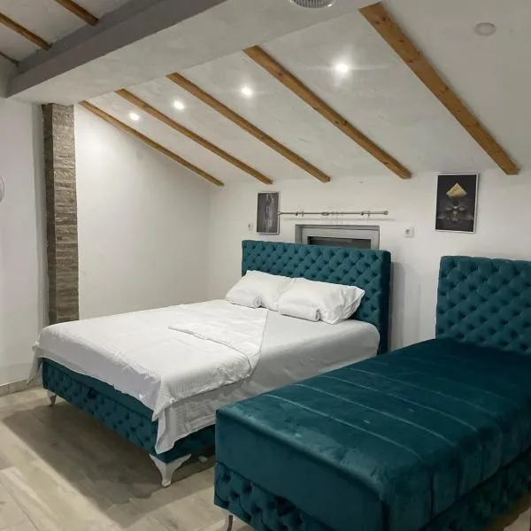 Yugoslavija Lux 3, hotell i Aleksandrovac