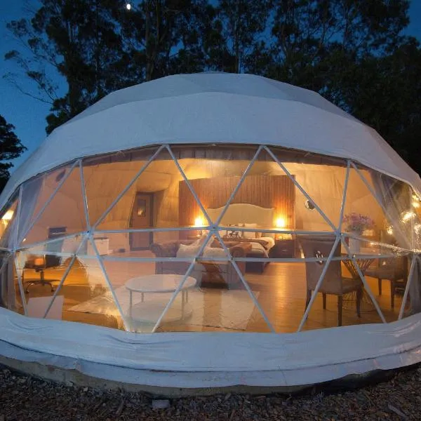 One life Glamping Tent، فندق في Rawson