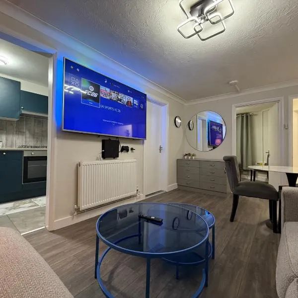 Central Retreat - 2 Min to Luton Interchange & Town Centre, hotel v Lutone