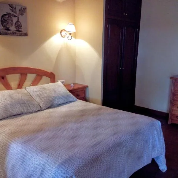 Aparthotel Las Palomas, Hotel in La Puebla de los Infantes