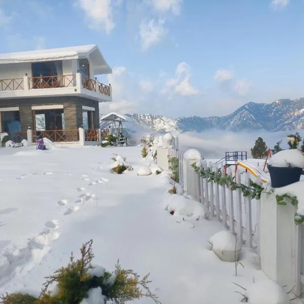 Maatidera Resort Kanatal The Boutique stay in the Lap of Himalayas, hotel di Kanatal