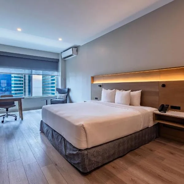 Radisson Hotel Trinidad، فندق في بورت أوف سباني