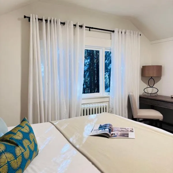 Modern Queen Room Ensuite Bathroom Vancouver West, hotel a Vancouver