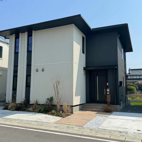 Akikawa Koshi 9 プレミアム鉄骨 一棟貸切ヴィラ, hotel v destinaci Yuge