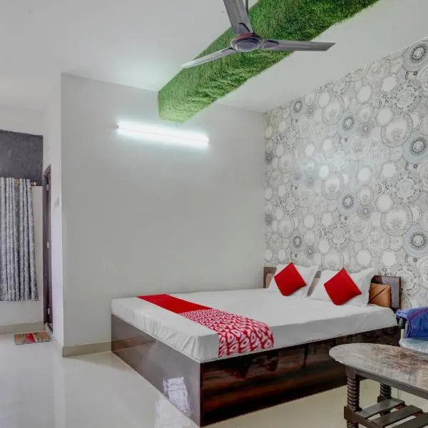 Hotel O Youth Hotel & Banquet Hall, hotel a Jahānābād