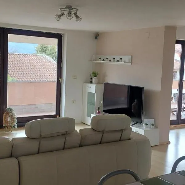 apartma Kiana, hotel in Šempeter pri Gorici