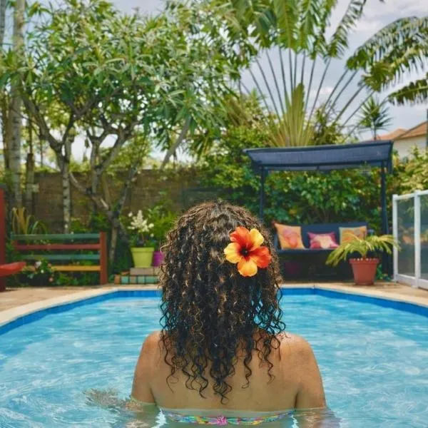 Hôtel les Bougainvilliers、サンジルレバンのホテル