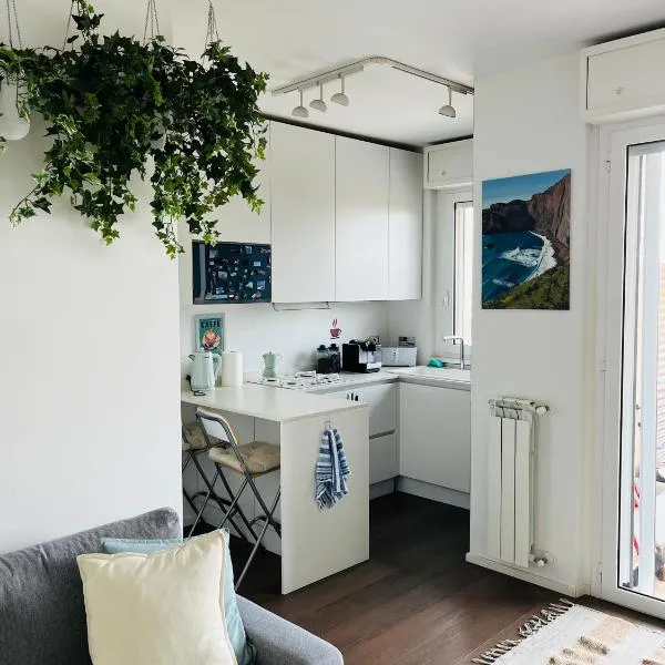 Sky Penthouse at Rome Fiumicino Airport, hotel i Fiumicino