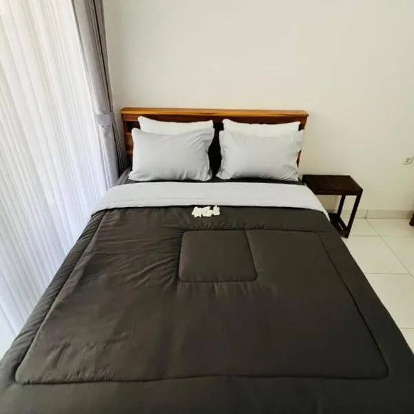 Ina Guesthouse, khách sạn ở Lovina