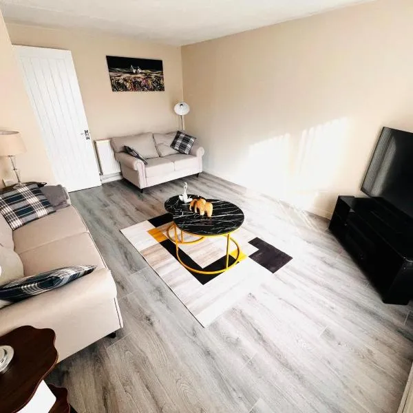 Whole 1 bed flat in Northampton, hotel a Spinney Hill
