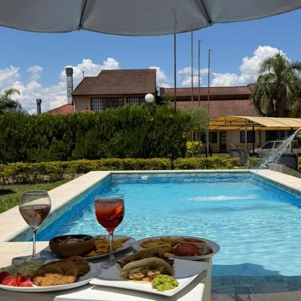 Patio Prana Apart Resto, hotel en Federación