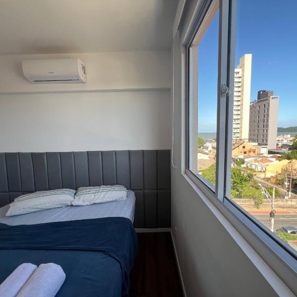 Apê 6º com vista maravilhosa da praia de Piçarras - Foto 2