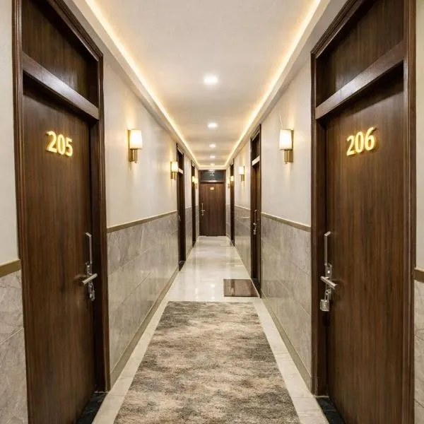 Hotel MDP Ayodhya Near Rammandir Ayodhya, hotel em Ayodhya