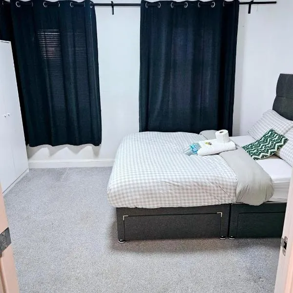 Cosy stylish Double bedroom in central Dartford, hotel in Dartford
