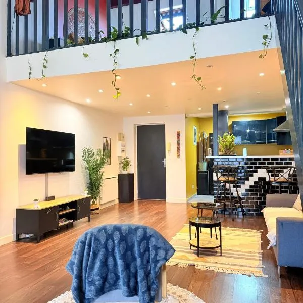 Duplex lumineux Ris-Orangis, proche de Paris et Orly – hotel w mieście Ris-Orangis