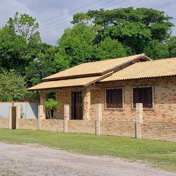Casa pé na areia a 50 metros da praia