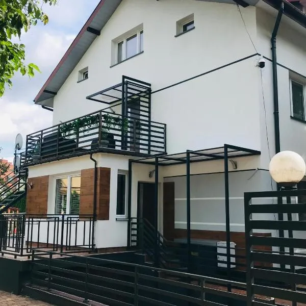 Apartamenty Pokoje Willa Bielany, Hotel in Warschau